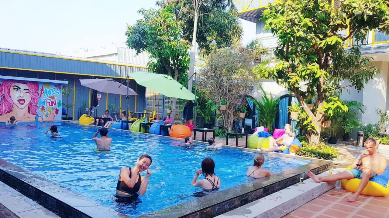 The Flex Hostel Siem Reap Esterno foto