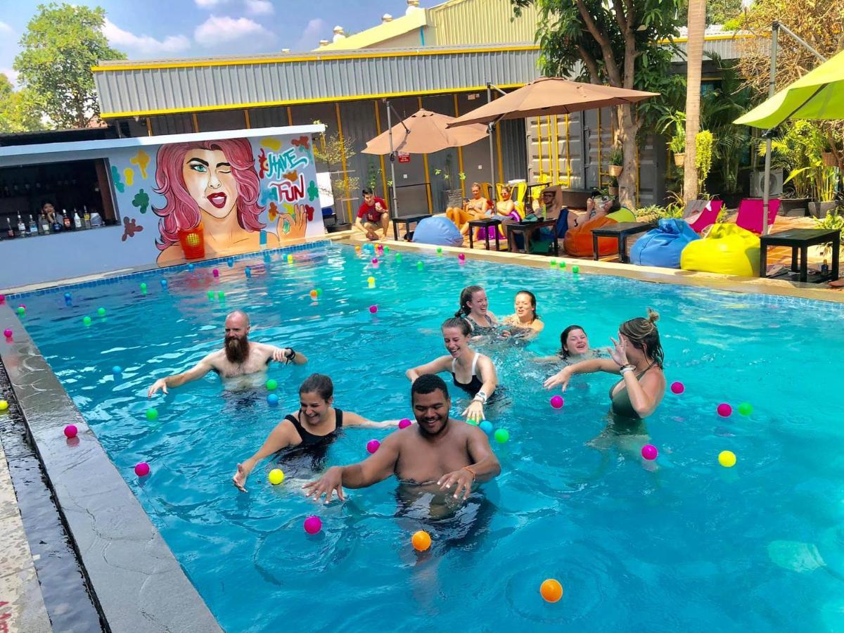The Flex Hostel Siem Reap Esterno foto