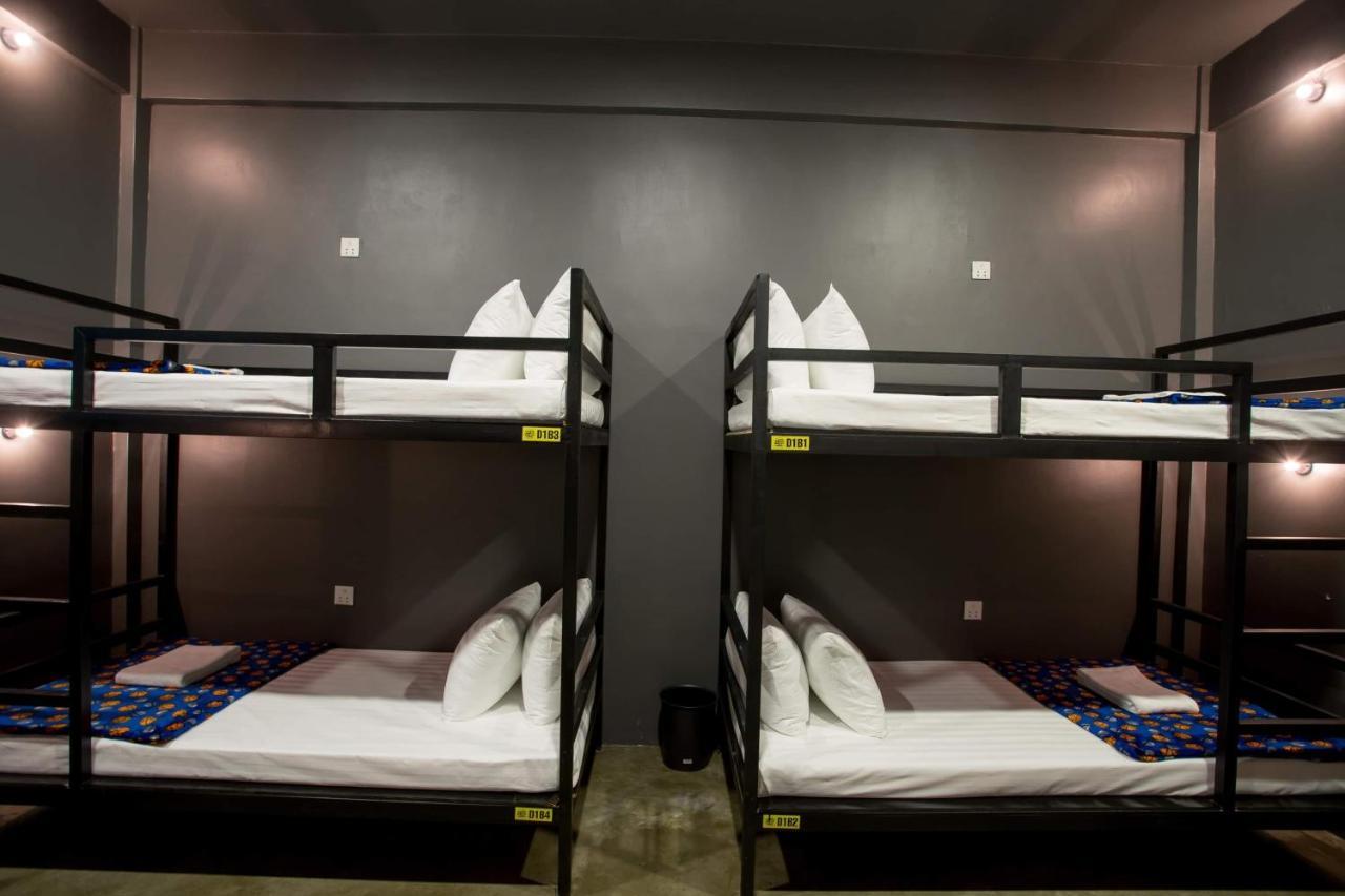 The Flex Hostel Siem Reap Esterno foto