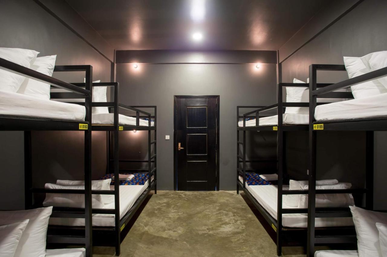 The Flex Hostel Siem Reap Esterno foto